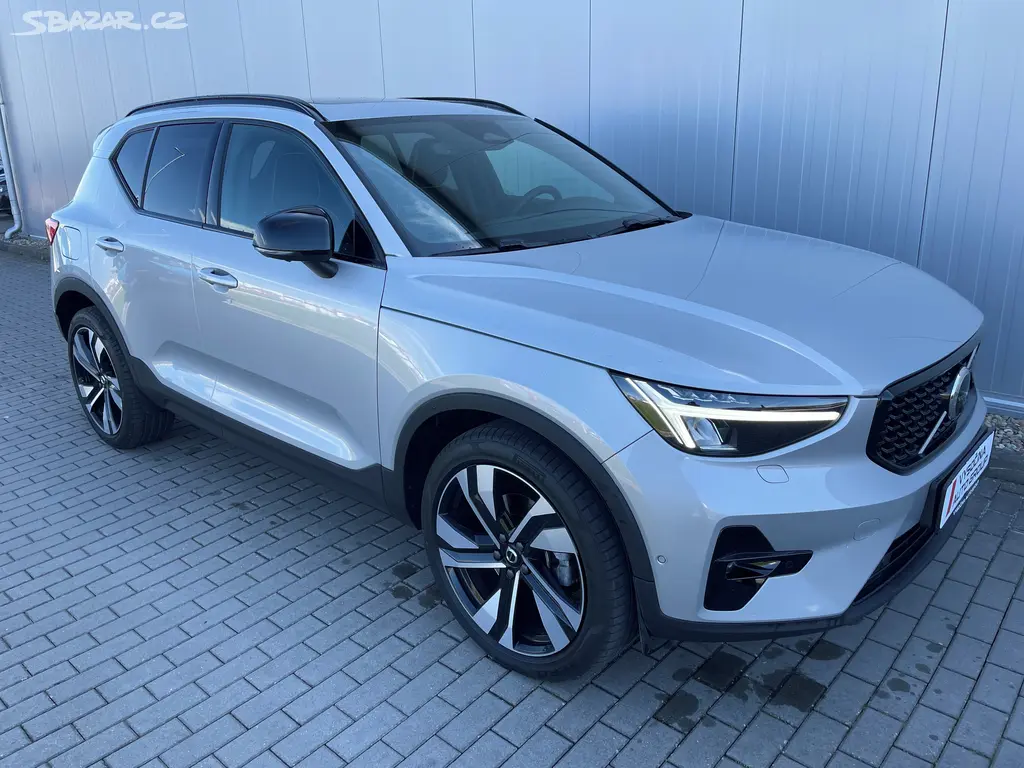 Volvo XC40, B4 AWD ULTIMATE Dark